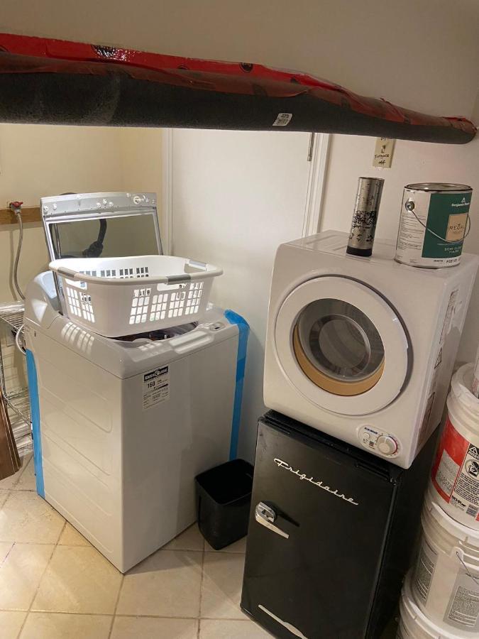 Budget Quad Room With En Suite Bathroom 36B Τορόντο Εξωτερικό φωτογραφία